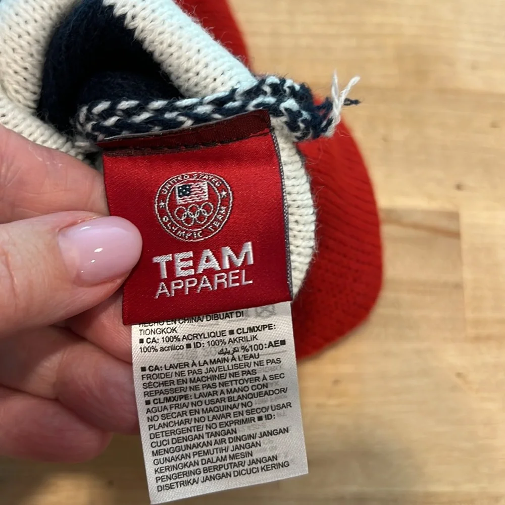 Old Navy Team USA Adult Winter Mittens Cozy Olympics Cold Weather New